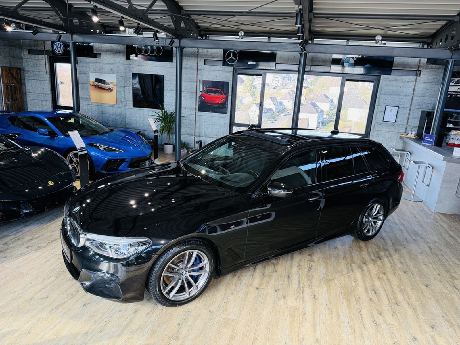 BMW 530 i Touring M Sport*PANO*HEADUP*LED*NAVI*ACC foto 2