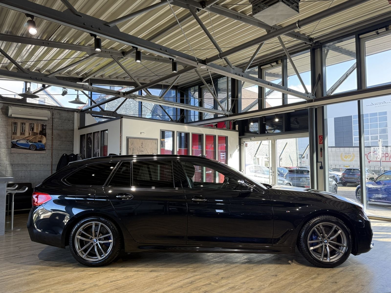 BMW 530 i Touring M Sport*PANO*HEADUP*LED*NAVI*ACC foto 7