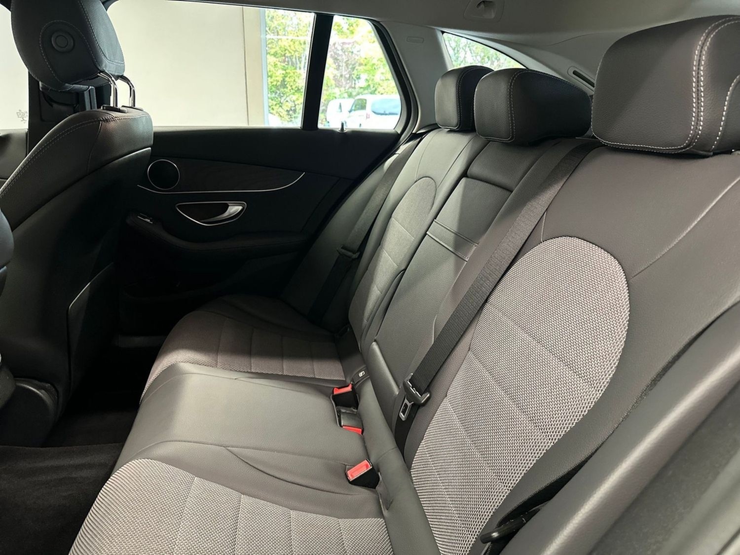 Mercedes-Benz C 180 *2 ZONENTHERMATIC*LED*NAVI*KAMERA*SHZ* foto 33