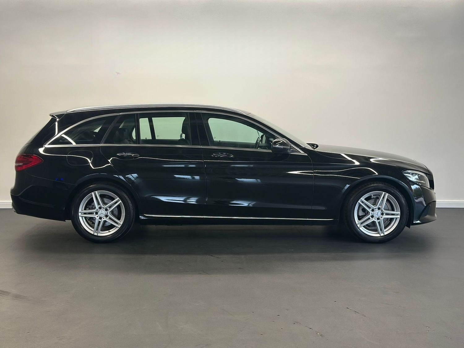 Mercedes-Benz C 180 *2 ZONENTHERMATIC*LED*NAVI*KAMERA*SHZ* foto 6