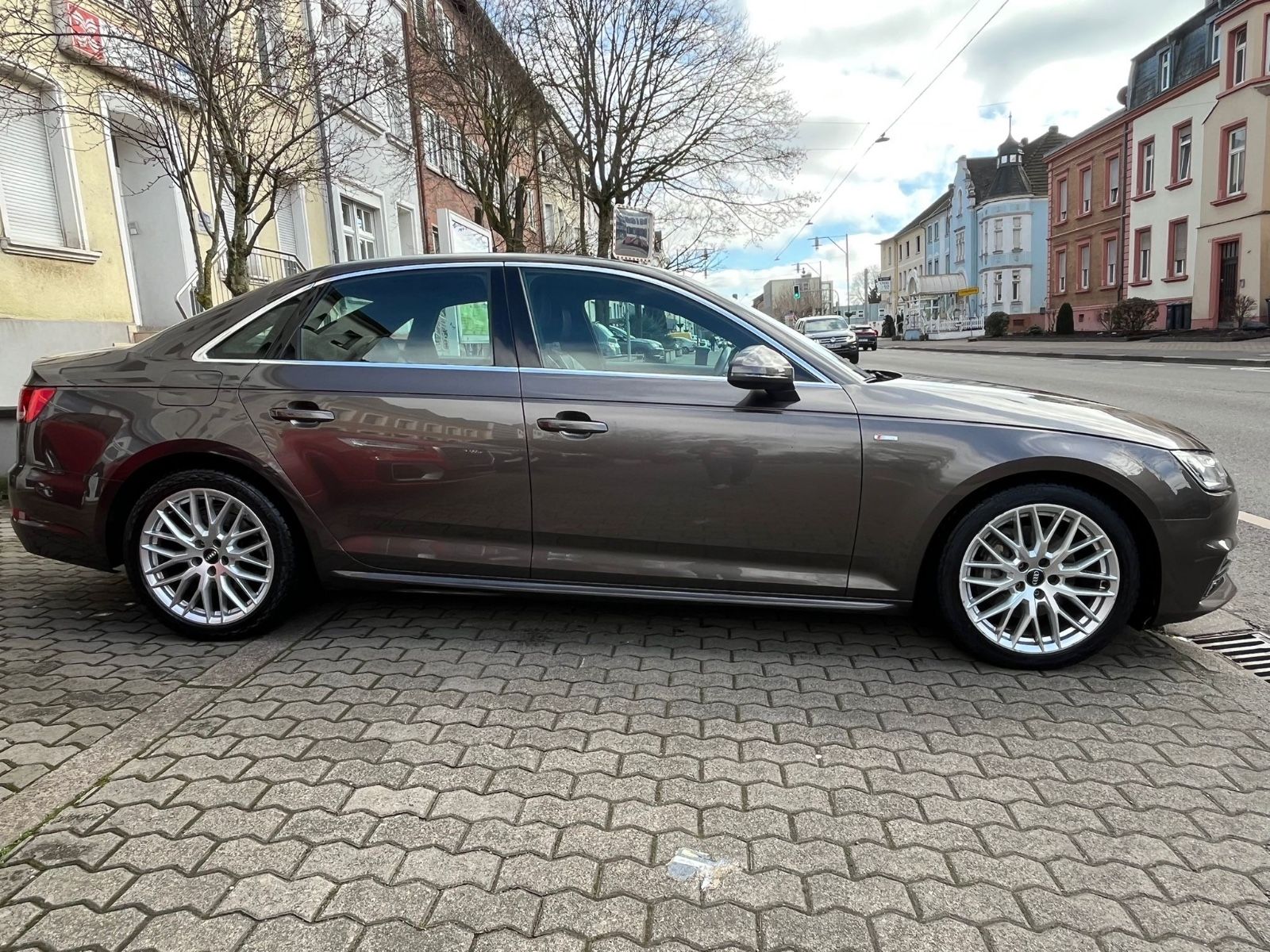 Audi A4 Lim. 2,0 TDI 190PS quattro S line Leder foto 5