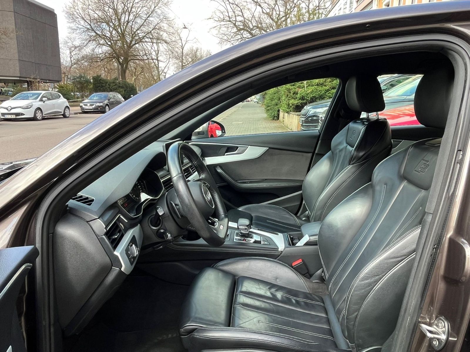 Audi A4 Lim. 2,0 TDI 190PS quattro S line Leder foto 10