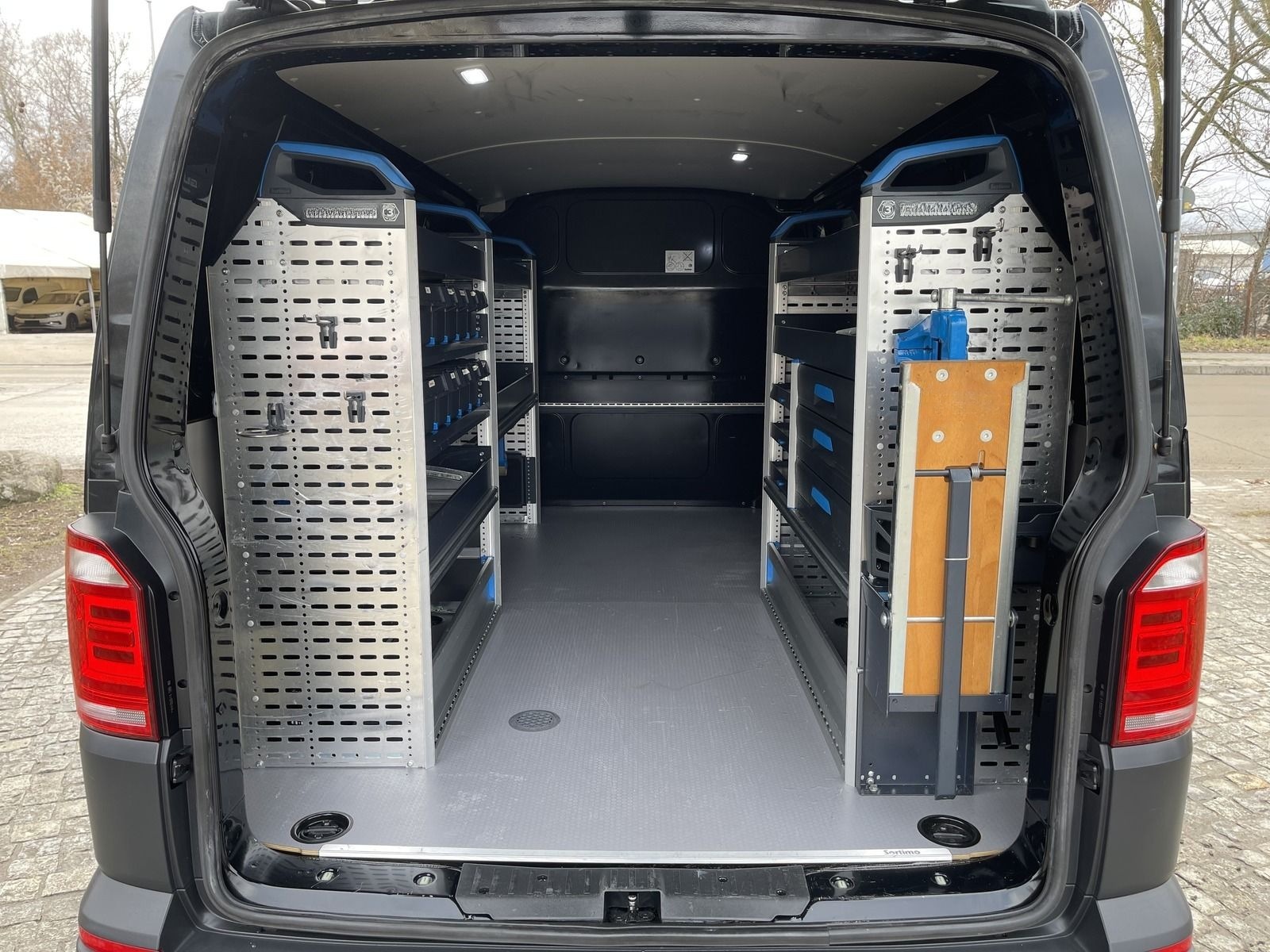 Volkswagen T6 Transporter 2.0TDI DSG Lang *Werkstattwagen*S foto 9