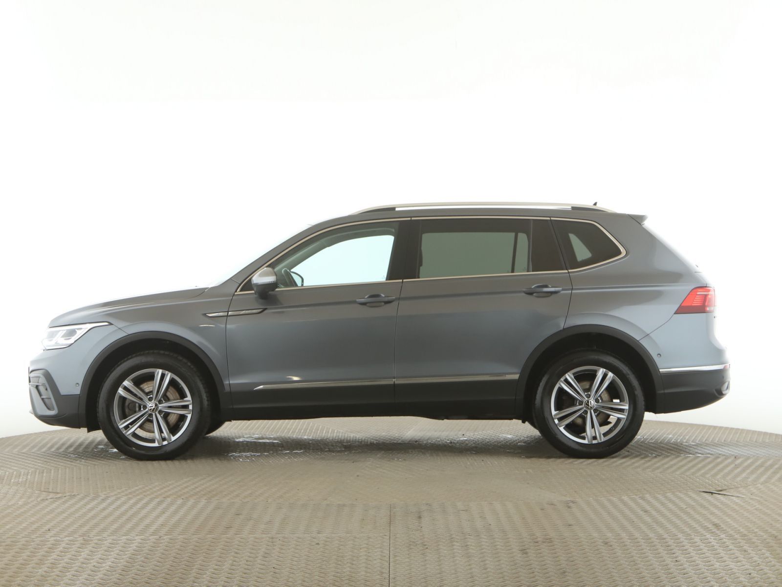 Volkswagen Tiguan Allspace 2.0 TDI Life 4M Pano+AHK+H-K+RFK foto 5