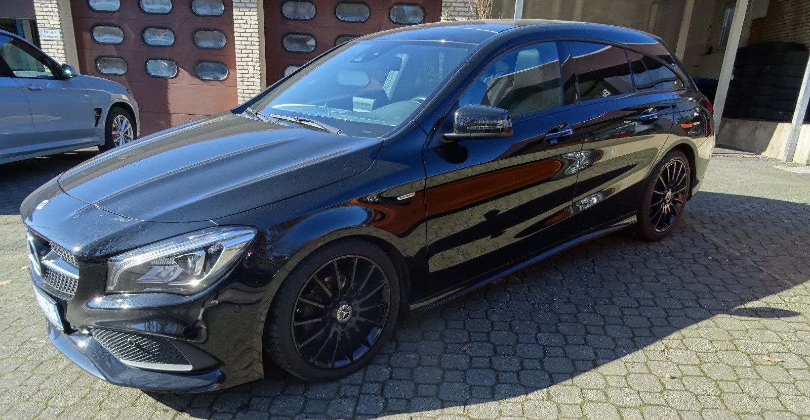 Mercedes-Benz CLA 180 Shooting b. AMG DESIG NIGHT PANORAMA foto 8