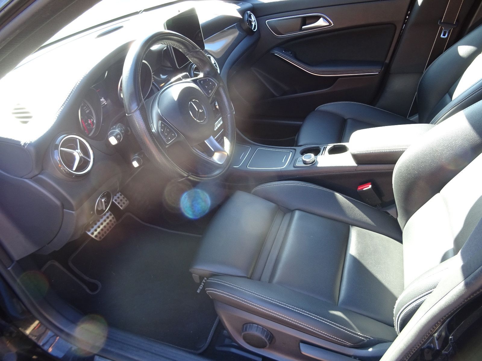 Mercedes-Benz CLA 180 Shooting b. AMG DESIG NIGHT PANORAMA foto 9