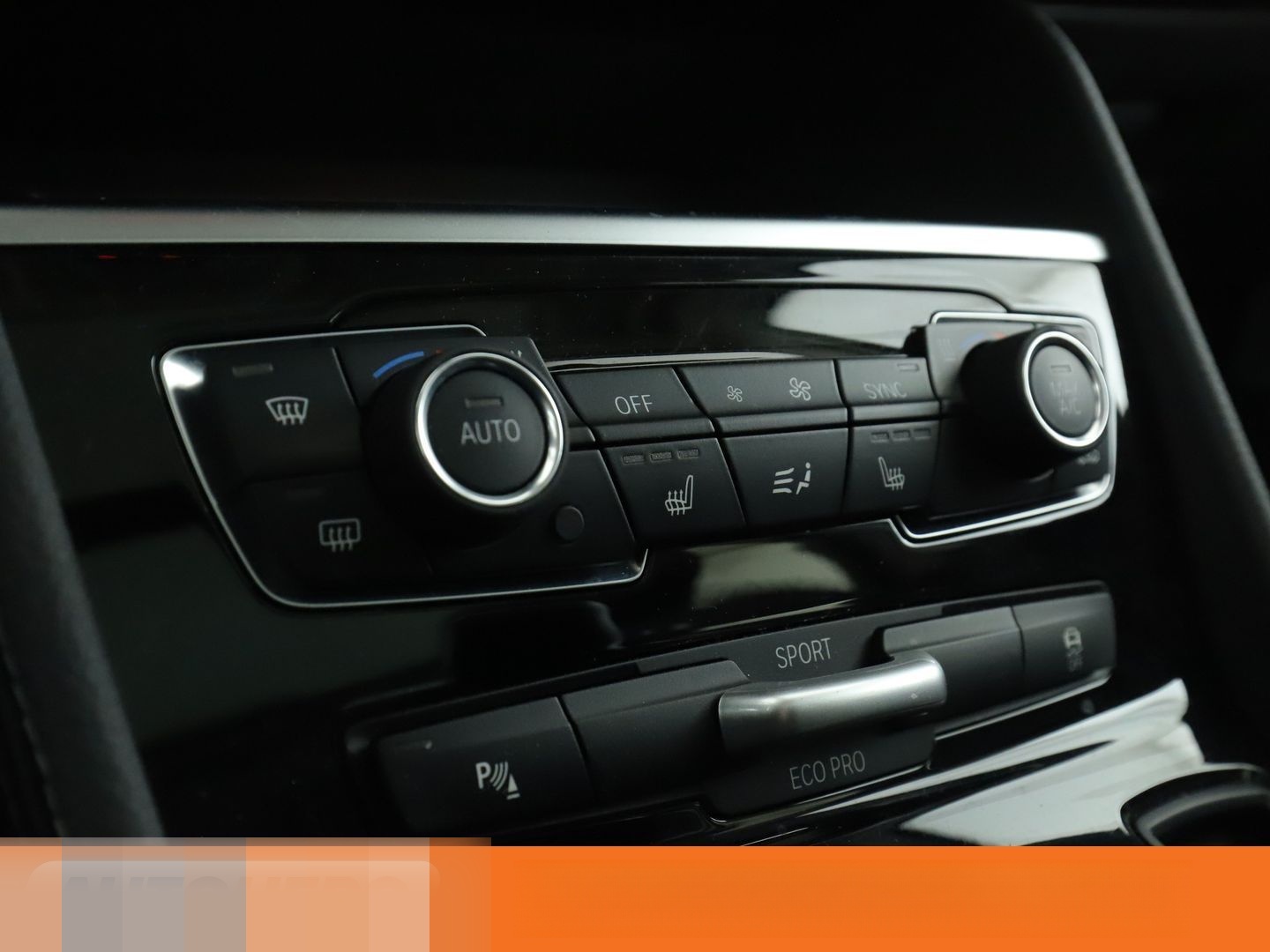BMW 220i Gran Tourer Sport Line Aut.*NAVI*LED*TEMPO* foto 25