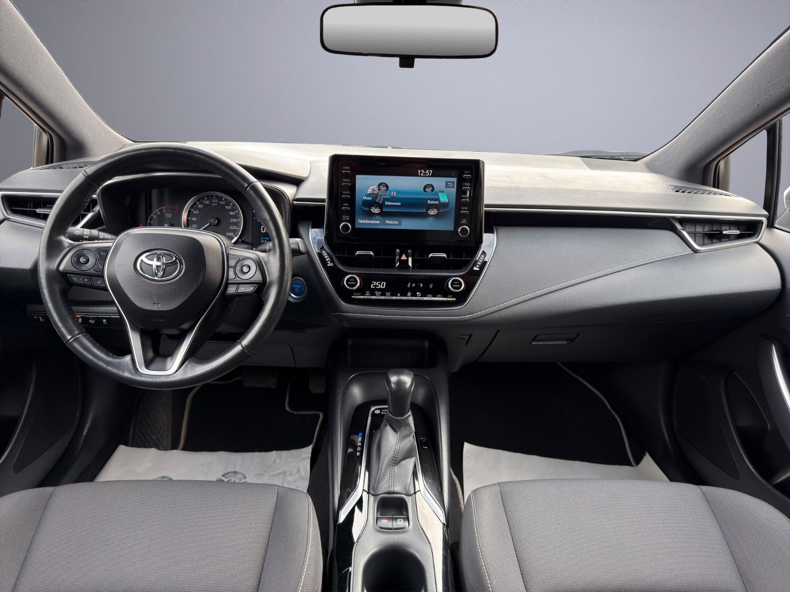Toyota Corolla Hybrid Comfort LED/Automatik/RFK/Spur foto 14