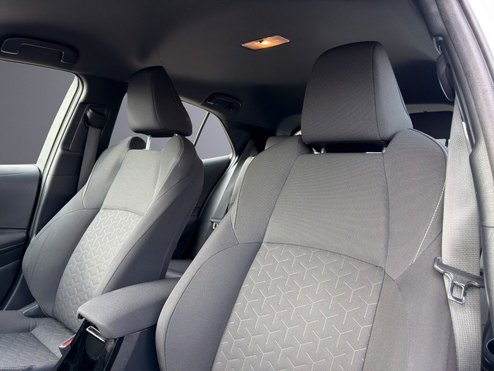 Toyota Corolla Hybrid Comfort LED/Automatik/RFK/Spur foto 21