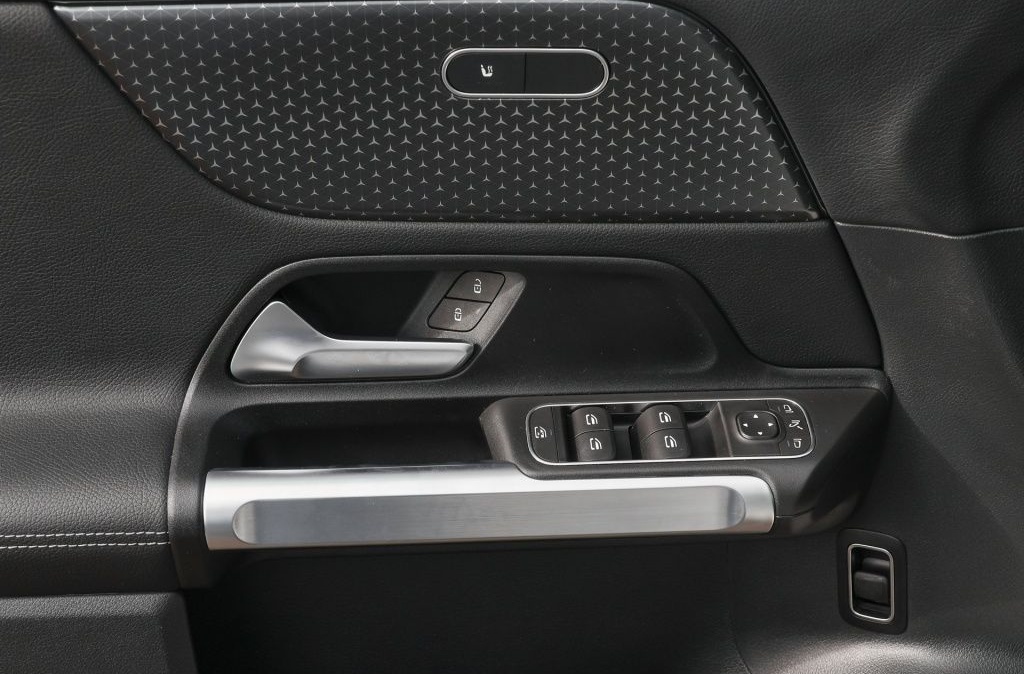 Mercedes-Benz GLB 180 Progressive/Pano/Totw/LED/Kamera/Shz/18' foto 14