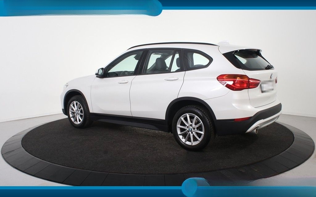 BMW X1 sDrive16d Sportline *1.Hand*Navi*AHK*EHK* foto 6