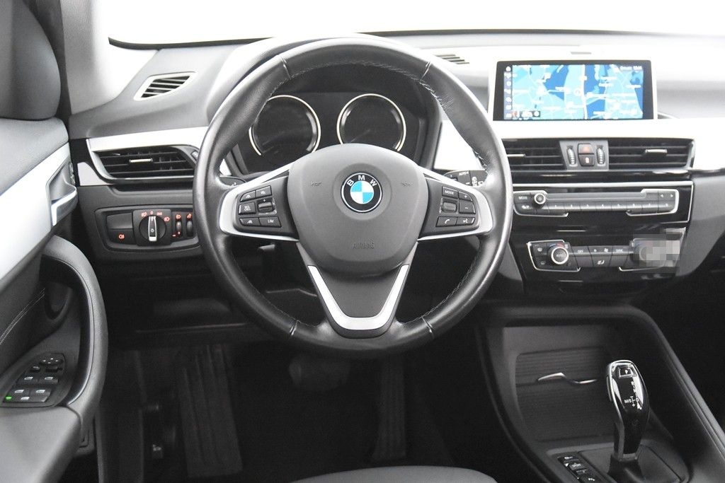BMW X1 sDrive16d Sportline *1.Hand*Navi*AHK*EHK* foto 9
