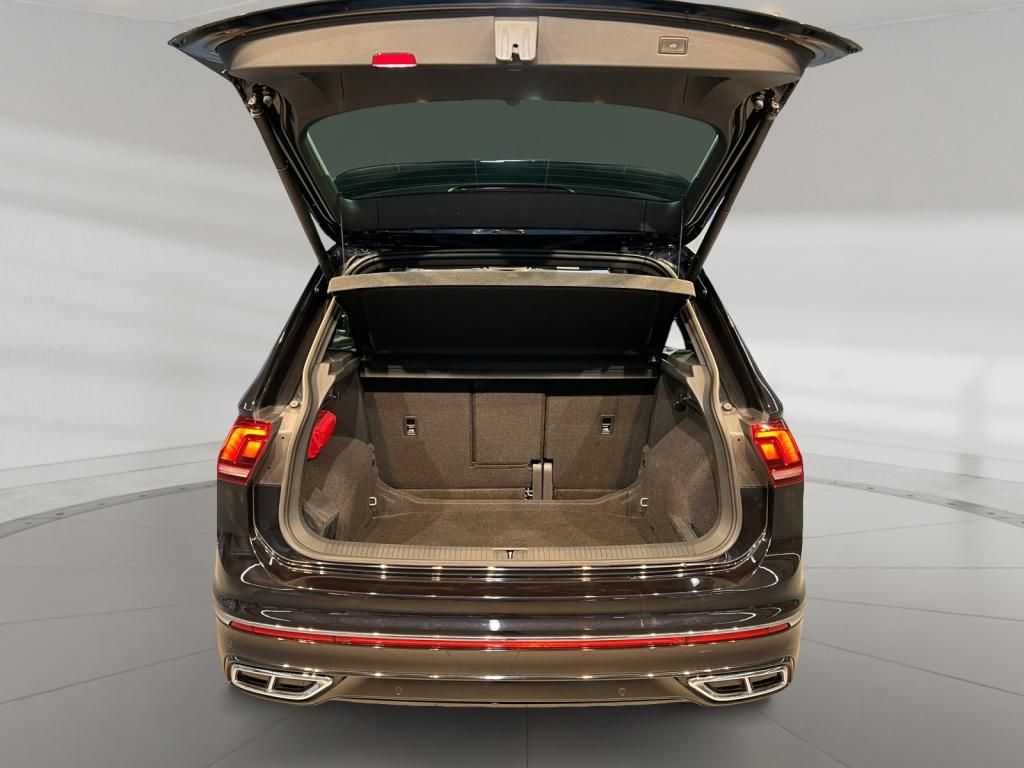 Volkswagen Tiguan 2.0 TDI R-Line Carbon+Fahrassist+Pano+SHD foto 11