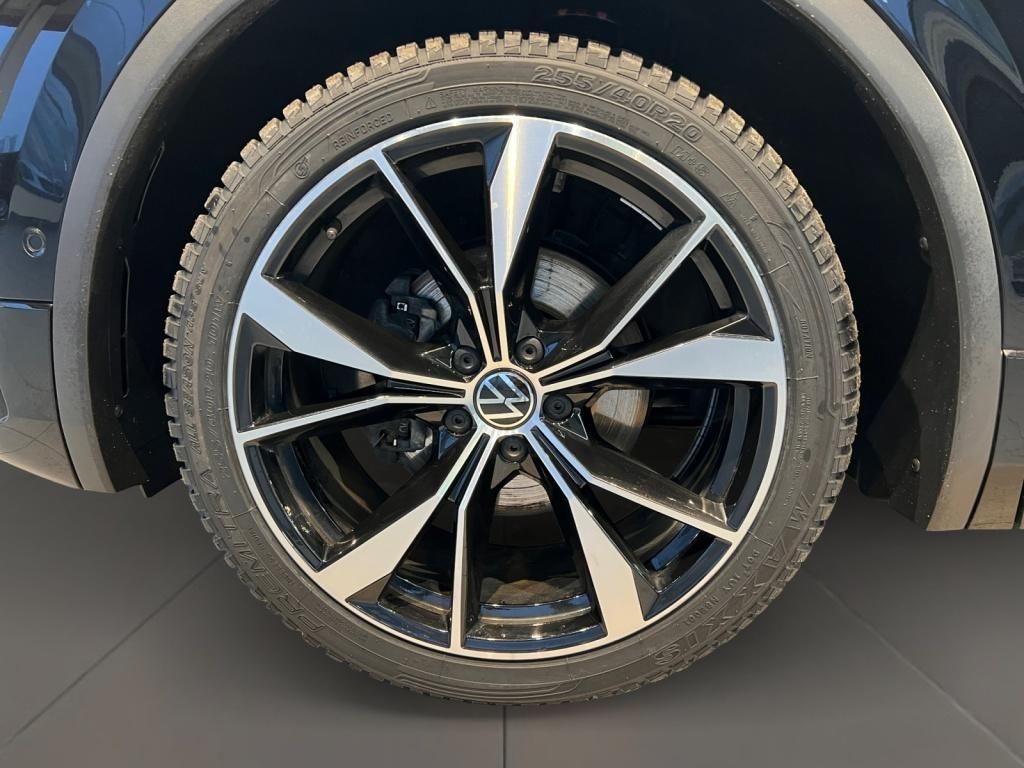 Volkswagen Tiguan 2.0 TDI R-Line Carbon+Fahrassist+Pano+SHD foto 14