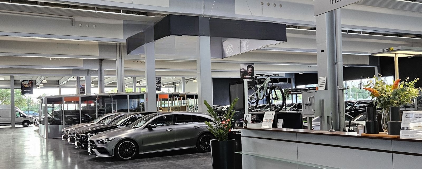 Volkswagen Tiguan 2.0 TDI R-Line Carbon+Fahrassist+Pano+SHD foto 18