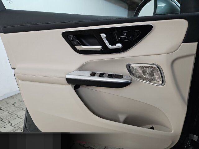 Mercedes-Benz GLC 300 de 4M AVANTGARDE/Premium +/AHK/Burm/Offr foto 12