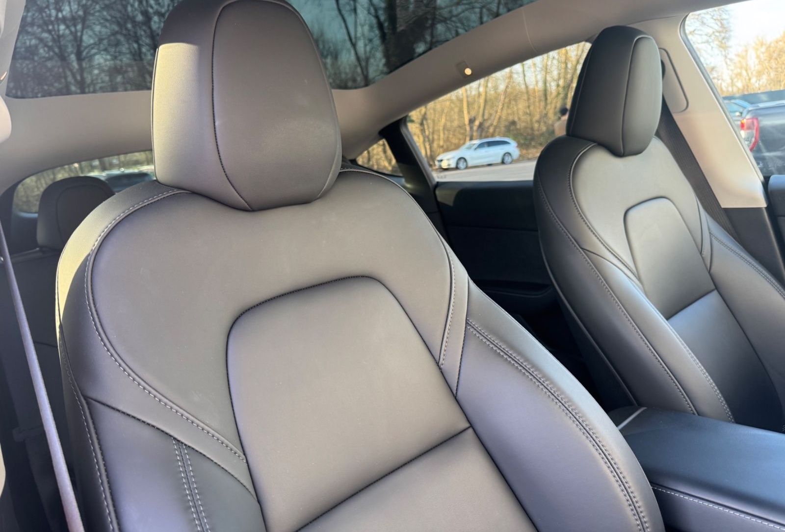 Tesla MODEL Y *PANORAMA*LEDER*KAMERA*SHZ*1.HD*TOP foto 17