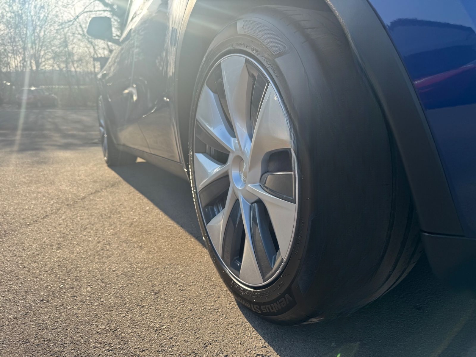 Tesla MODEL Y *PANORAMA*LEDER*KAMERA*SHZ*1.HD*TOP foto 9
