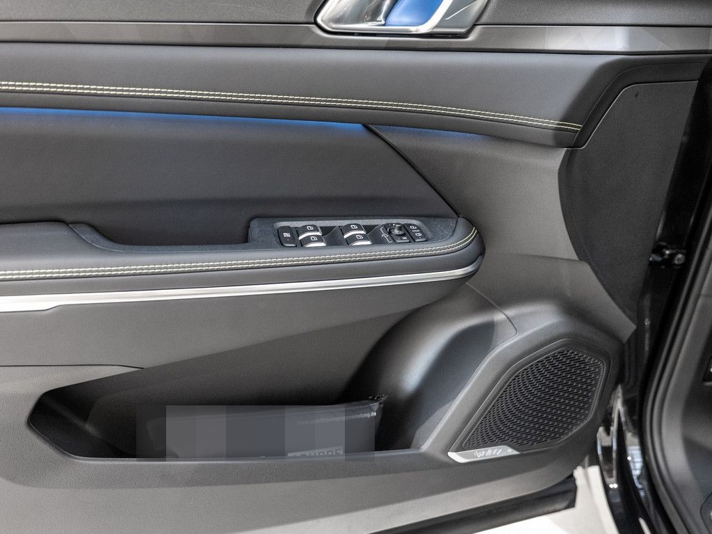 Lynk&Co 01 More PDC SHZ KAMERA NAVI W-LAN ACC LED PANO foto 22