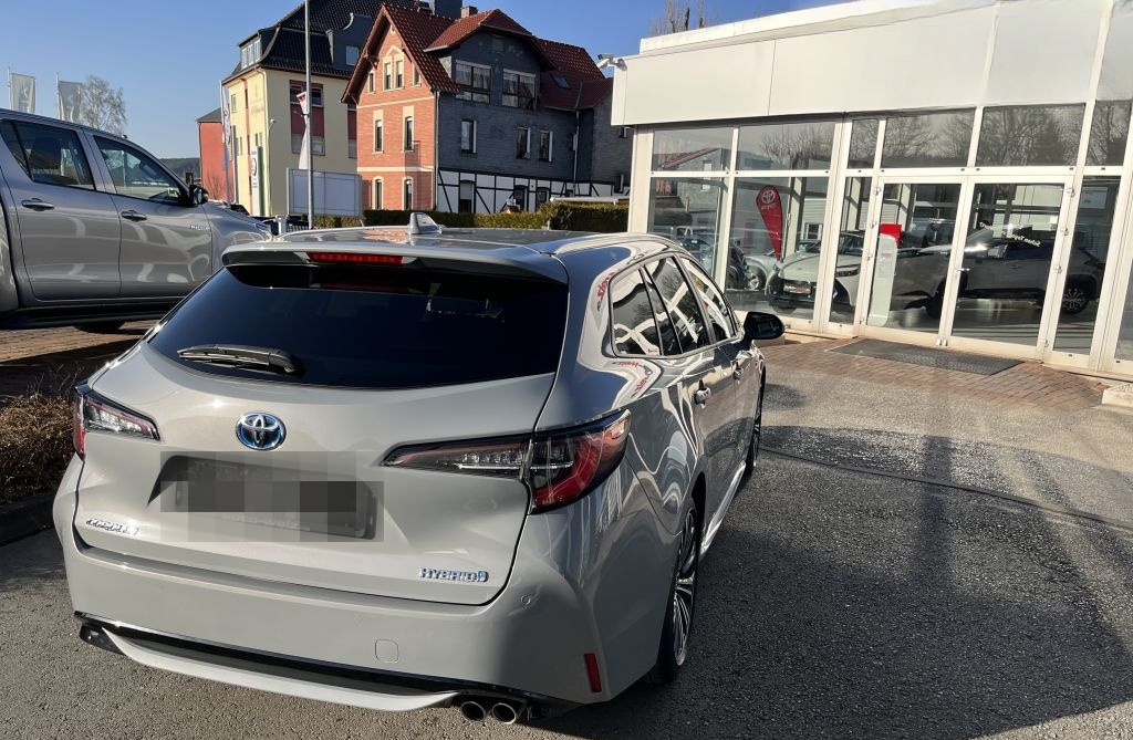 Toyota Corolla 2.0 Hybrid Touring Sports Team Deutschla foto 4