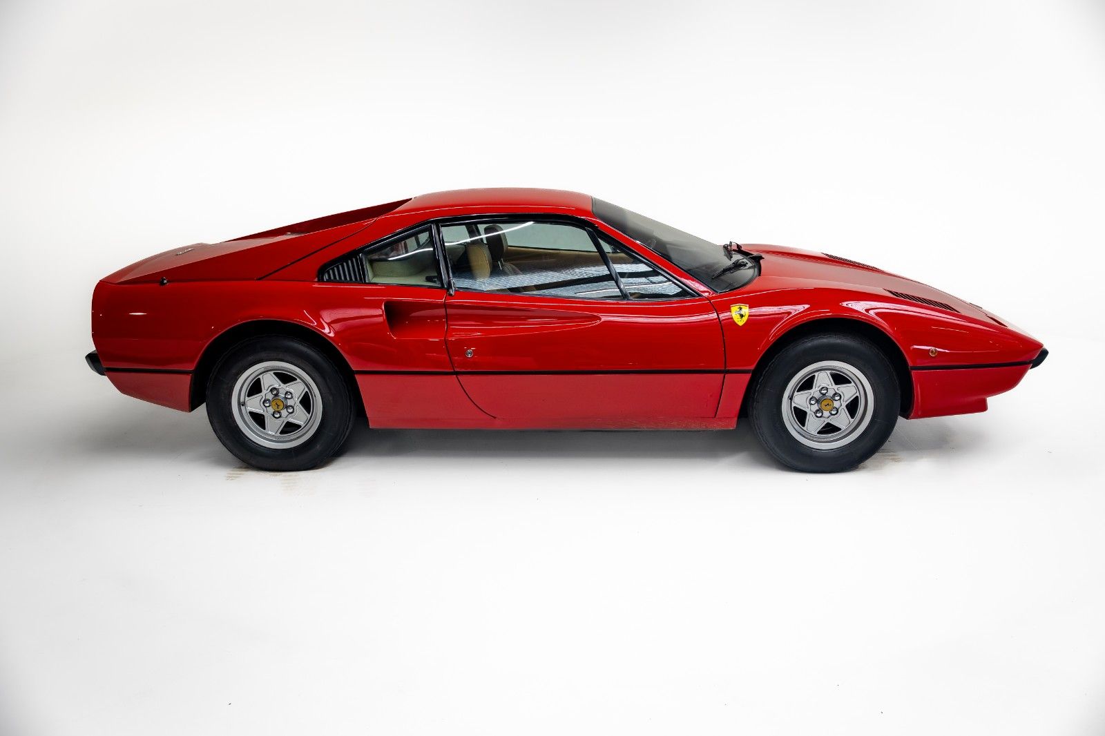 Ferrari 208 GTB foto 6