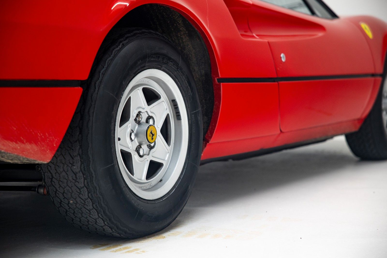 Ferrari 208 GTB foto 9