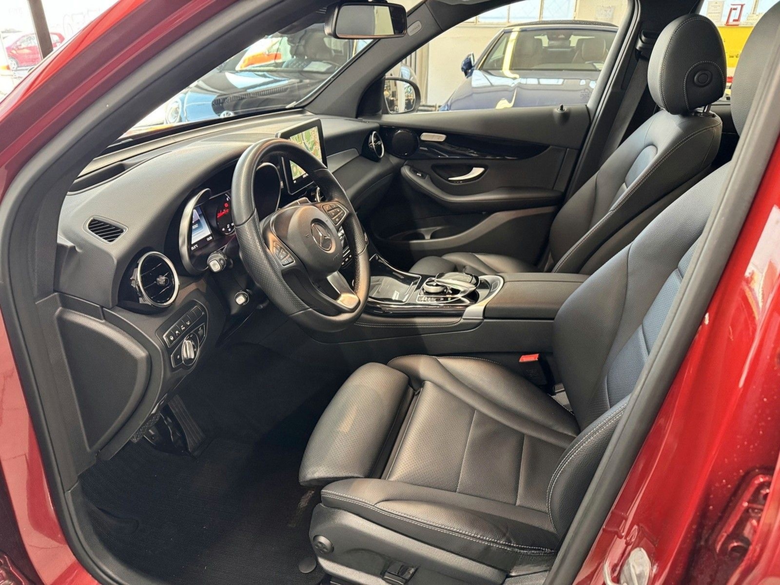 Mercedes-Benz GLC 250 4Matic - DISTRONIC PANORAMA KAM HEAD-UP foto 11