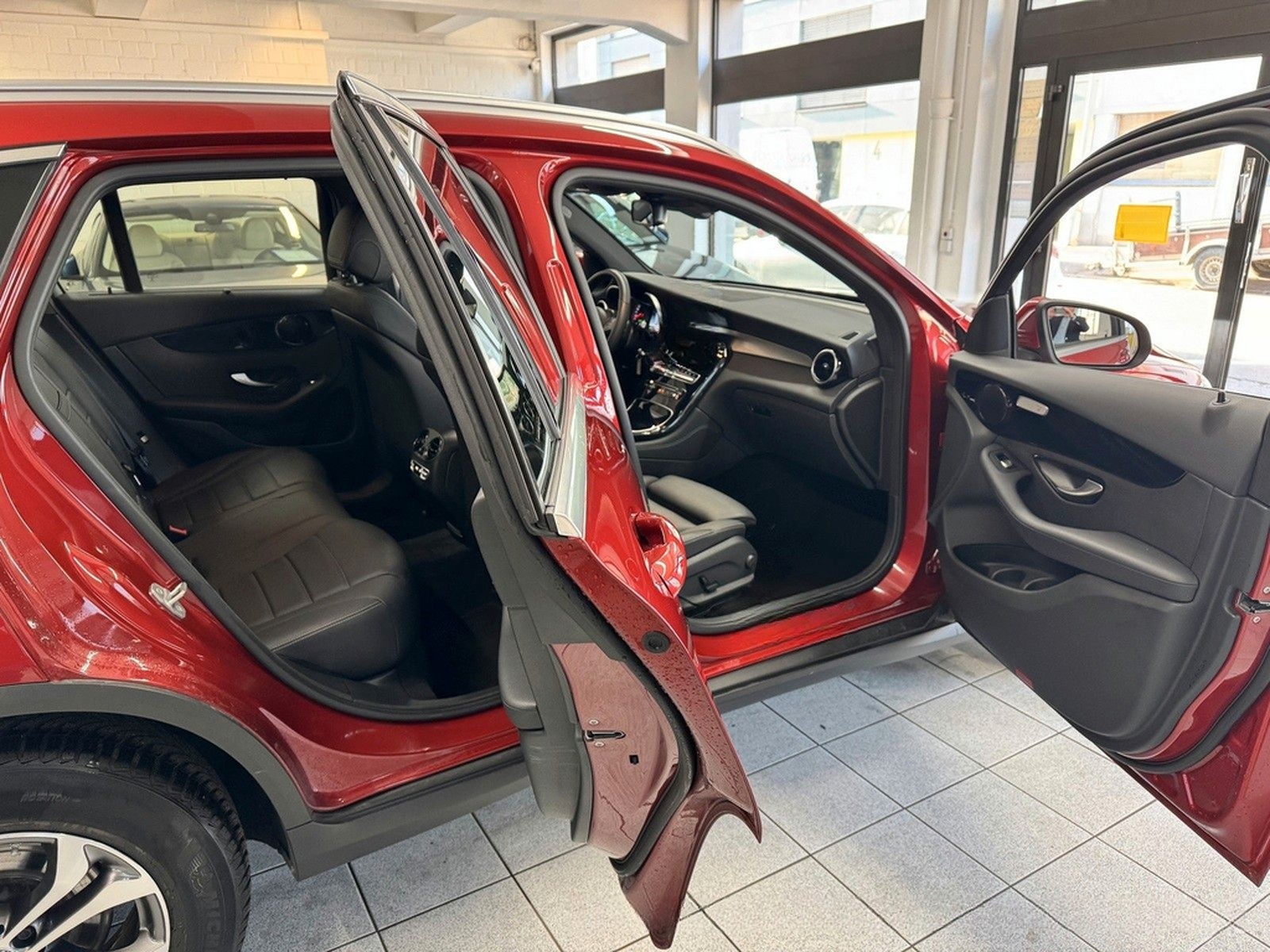 Mercedes-Benz GLC 250 4Matic - DISTRONIC PANORAMA KAM HEAD-UP foto 29