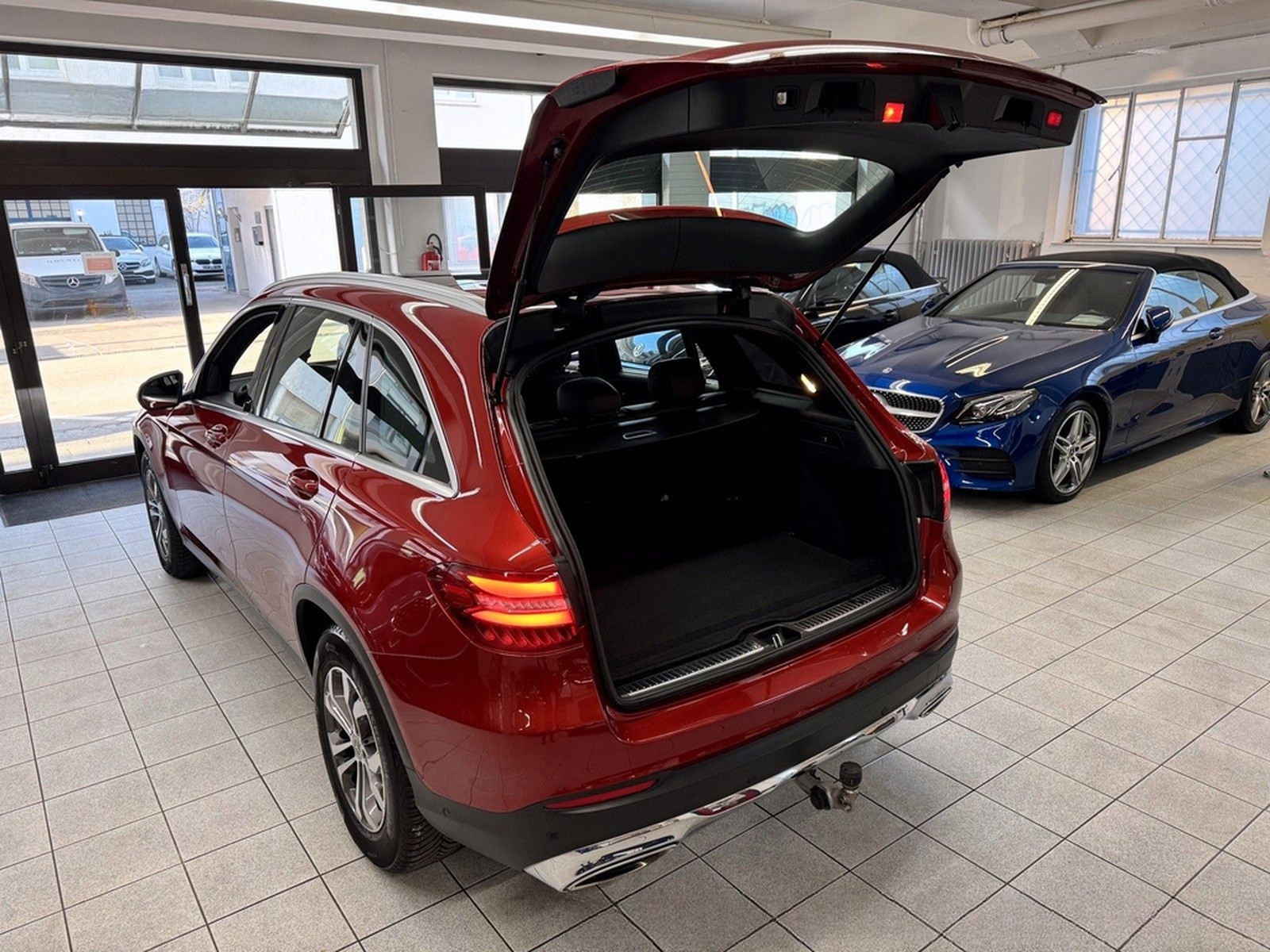 Mercedes-Benz GLC 250 4Matic - DISTRONIC PANORAMA KAM HEAD-UP foto 33