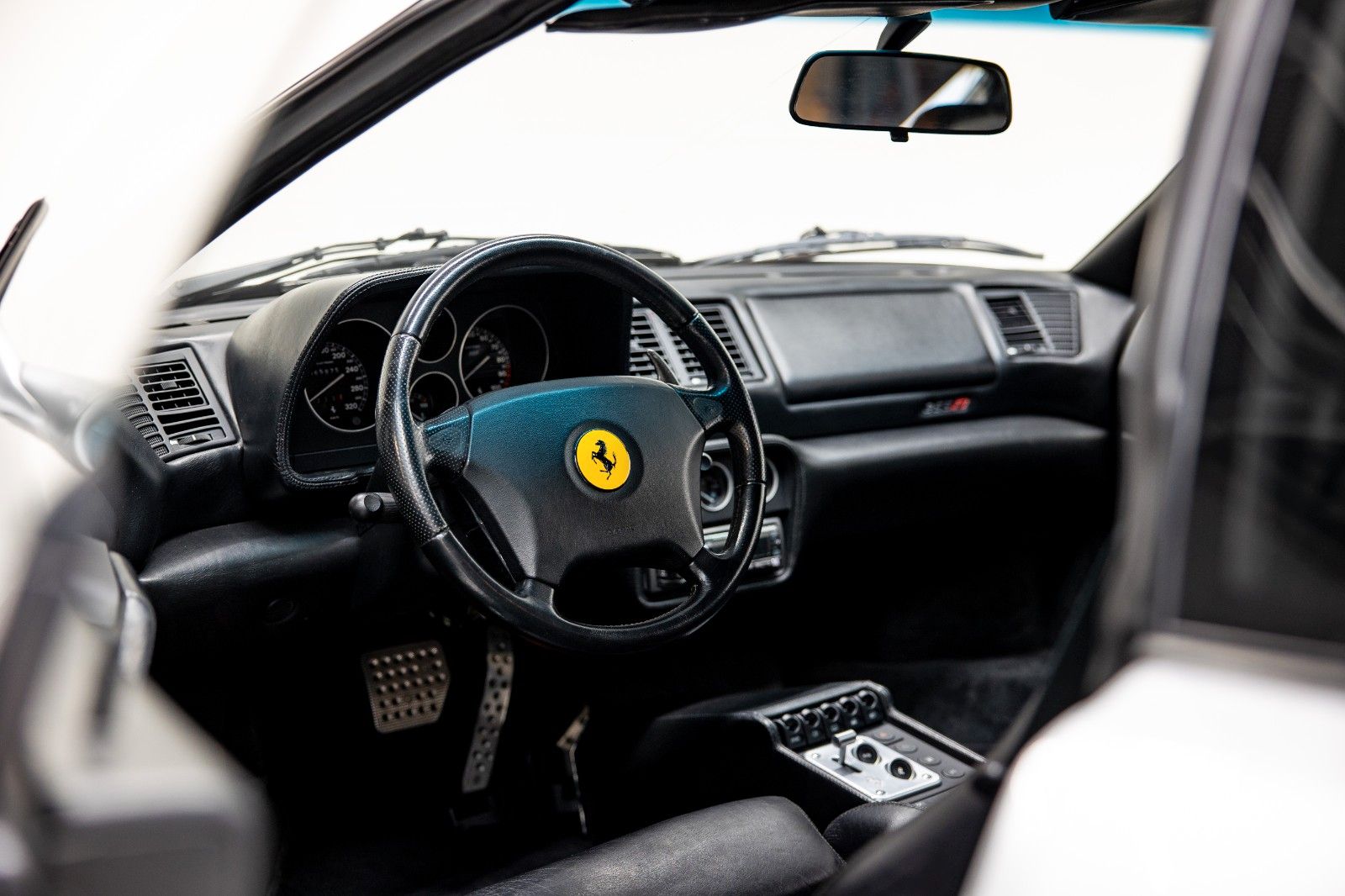 Ferrari F355 F1 GTS *1 of 529* foto 11