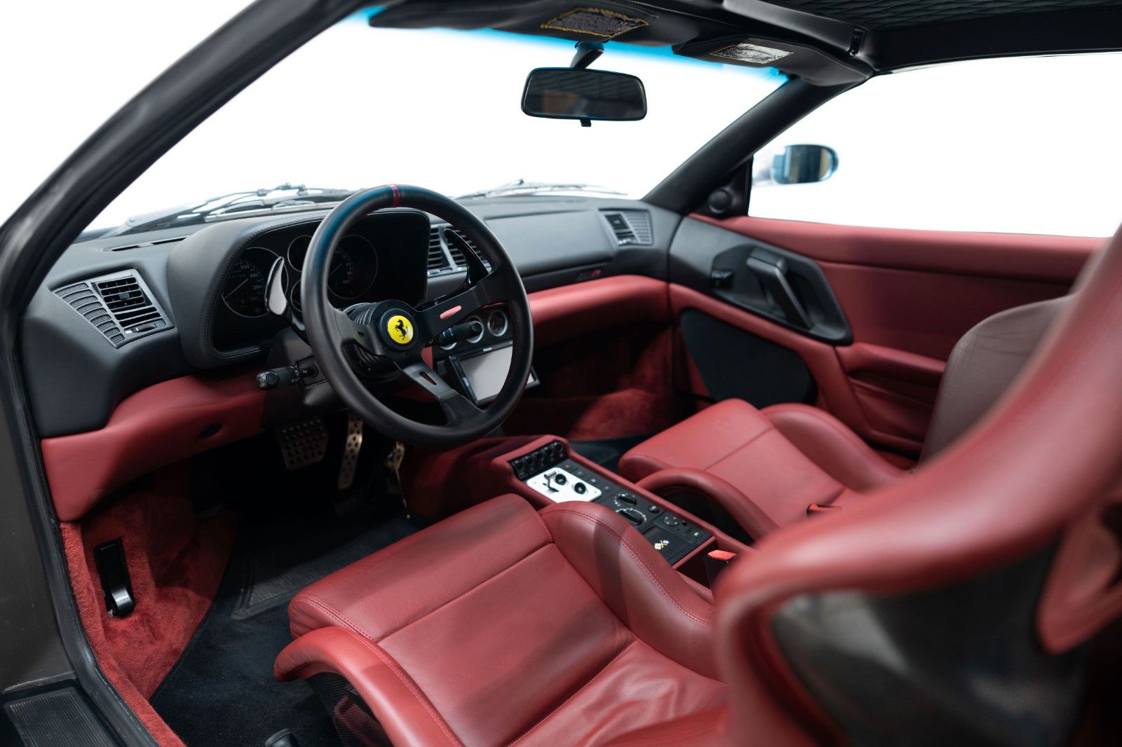 Ferrari F355 GTS *1 of 529* (Zanasi Restored) foto 14
