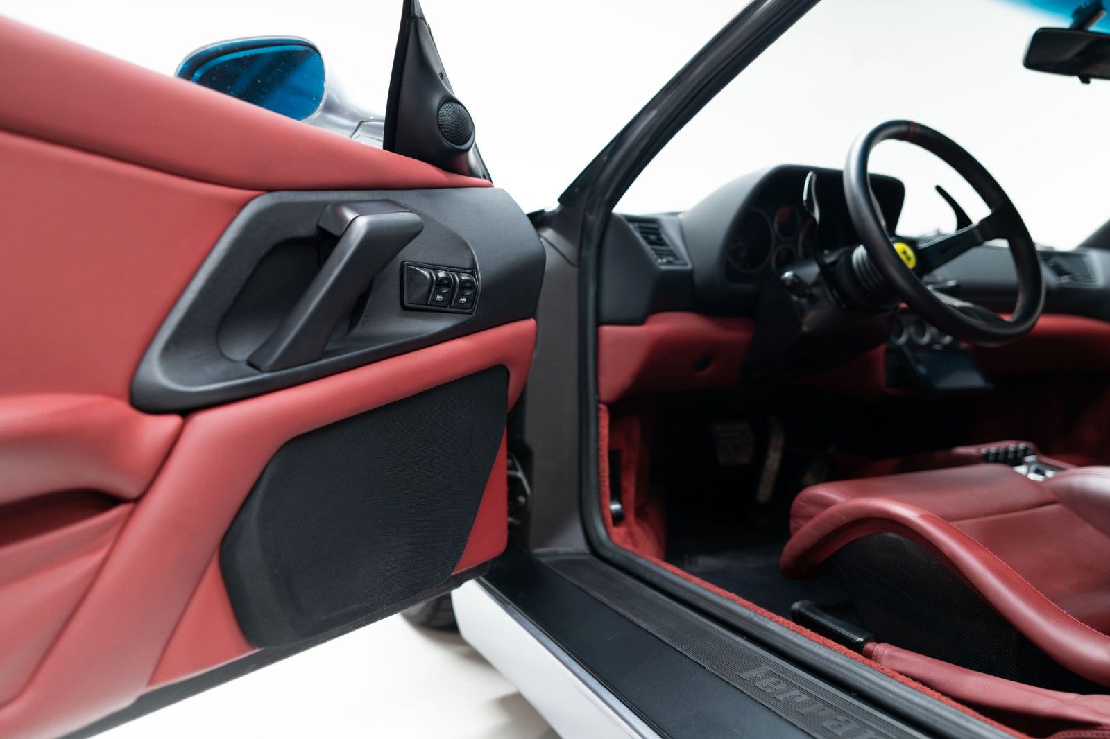 Ferrari F355 GTS *1 of 529* (Zanasi Restored) foto 15