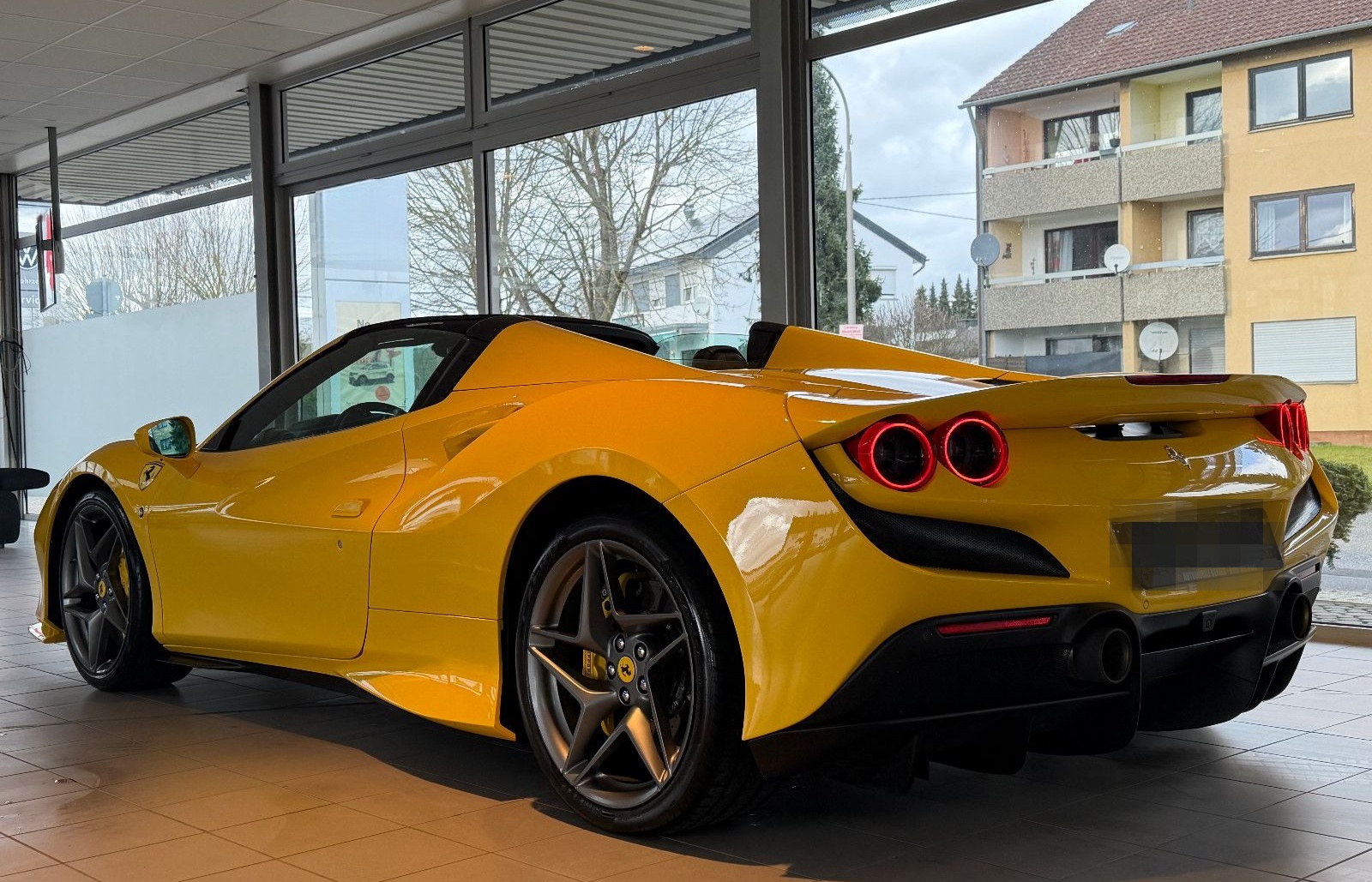 Ferrari F8 Spider /LIFT/KAMERA/CARBON-LED-LENK./MEMORY foto 11