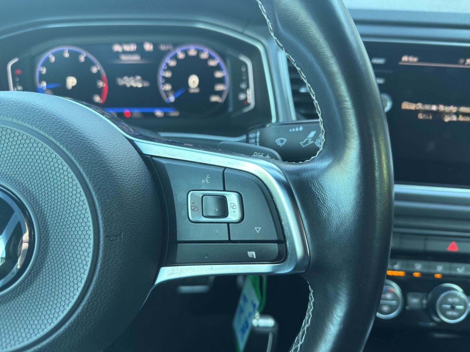 Volkswagen T-Roc Cabriolet R-Line*CARPLAY*LED*SCHECKHEFT* foto 22