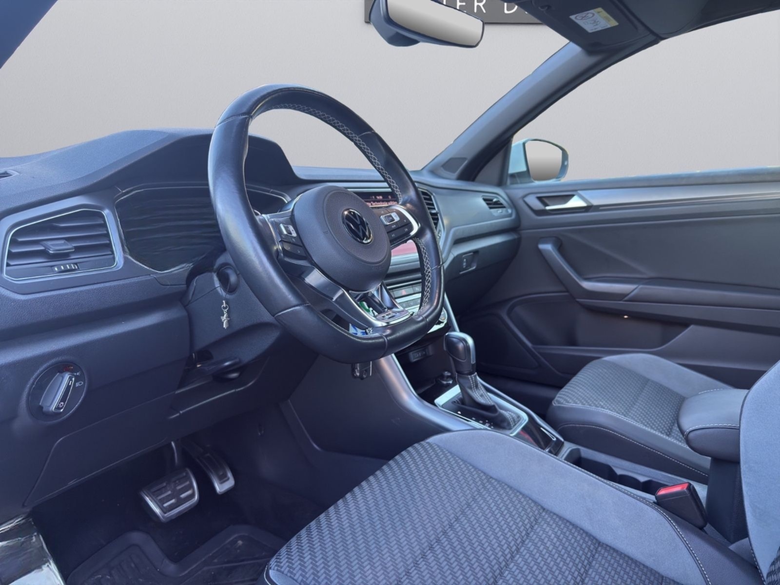 Volkswagen T-Roc Cabriolet R-Line*CARPLAY*LED*SCHECKHEFT* foto 9