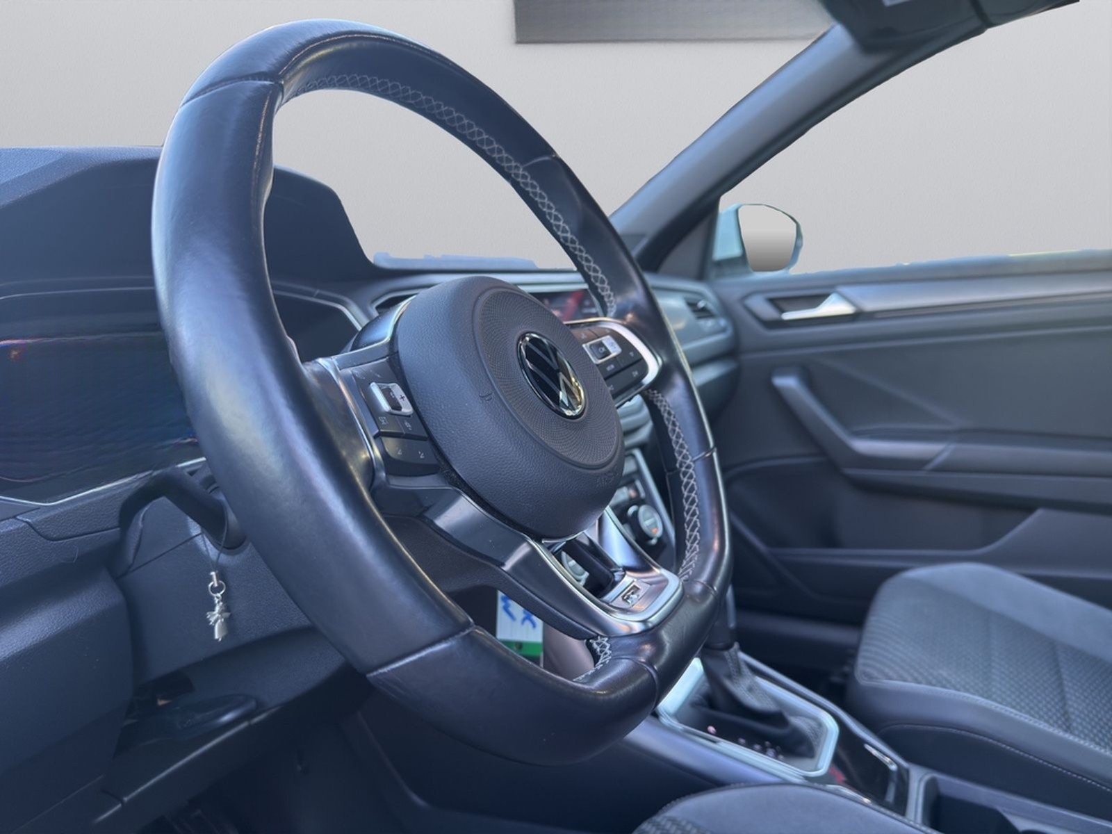 Volkswagen T-Roc Cabriolet R-Line*CARPLAY*LED*SCHECKHEFT* foto 10