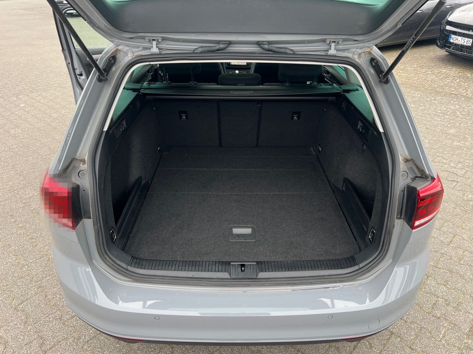 Volkswagen Passat Variant 2.0 TDI DSG BUSINESS +PANO +LED + foto 15