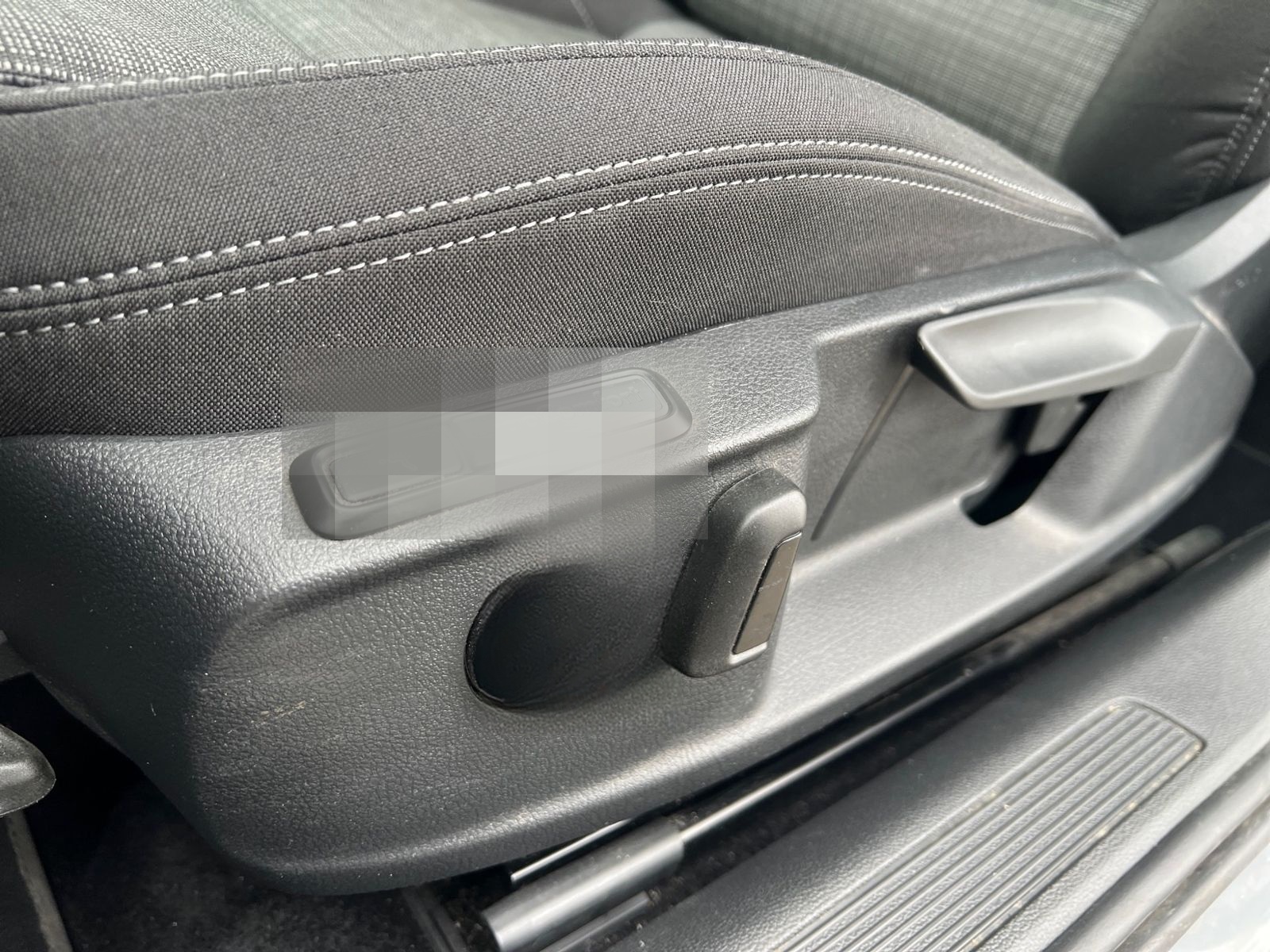 Volkswagen Passat Variant 2.0 TDI DSG BUSINESS +PANO +LED + foto 21