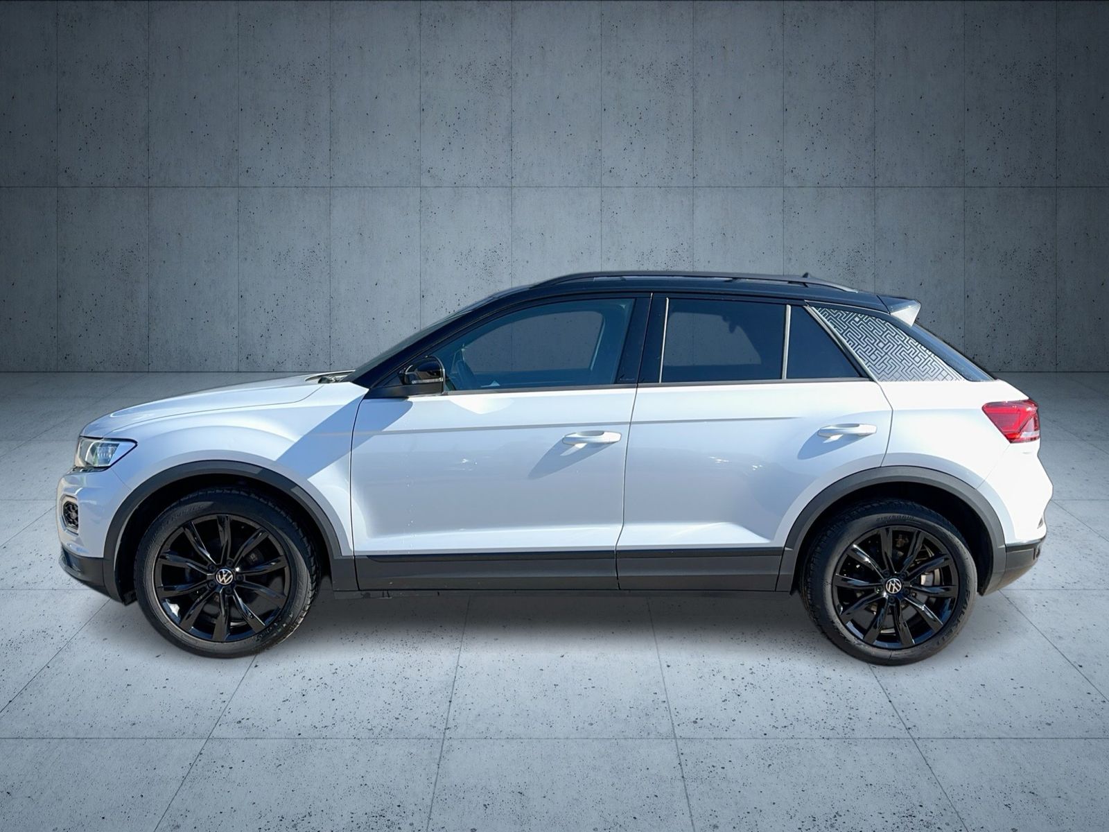 Volkswagen T-Roc 1.5 TSI DSG Sport /AHK /LED foto 2