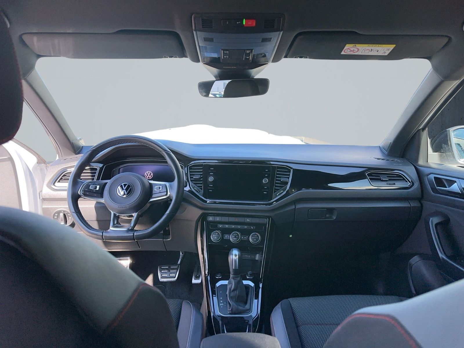 Volkswagen T-Roc 1.5 TSI DSG Sport /AHK /LED foto 10