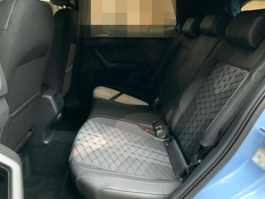 Volkswagen T-Cross R-Line 1.5 TSI DSG AHK+MATRIX+APP foto 13