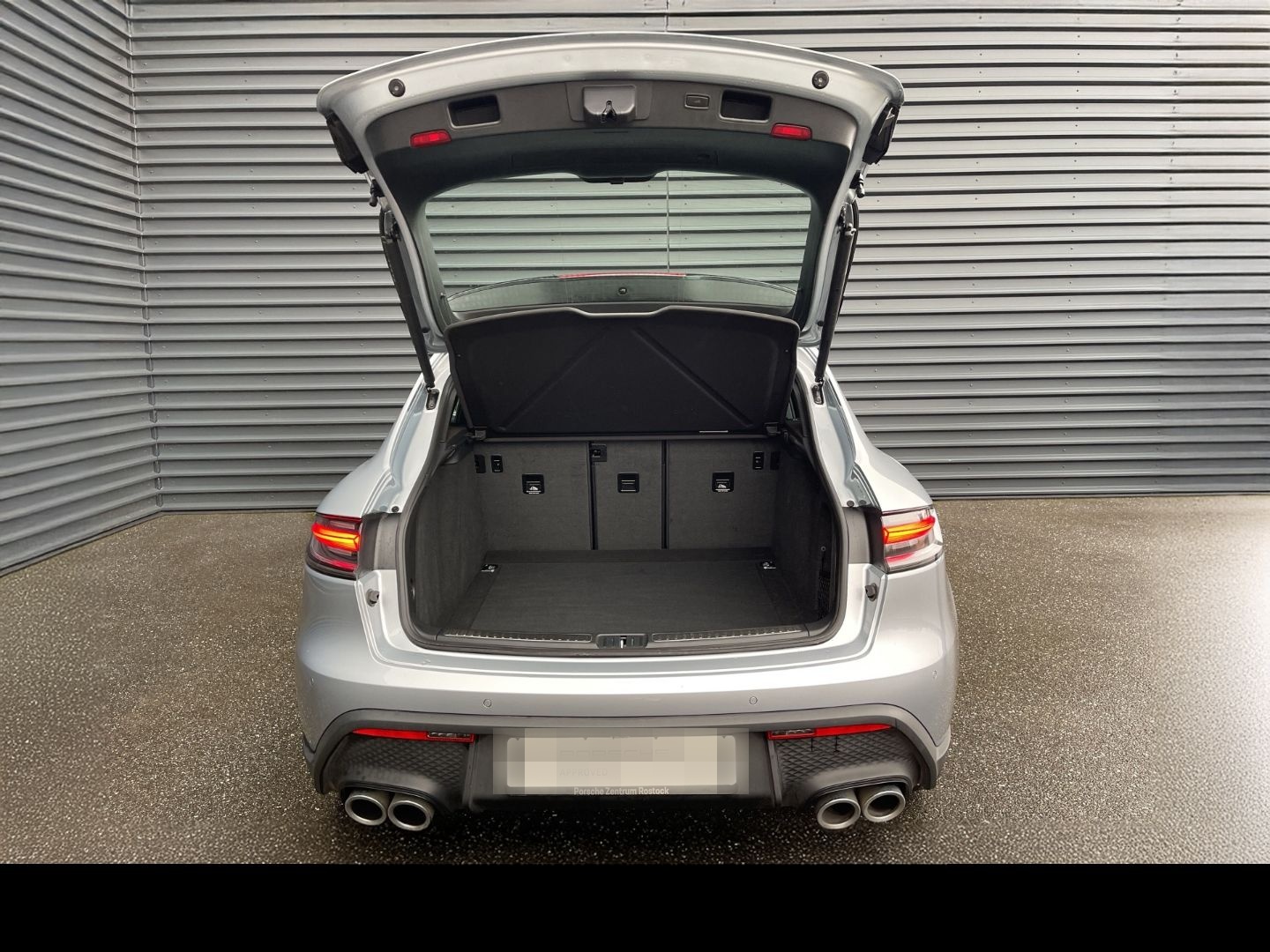 Porsche Macan Standheizung Surround View Luftfederung foto 11