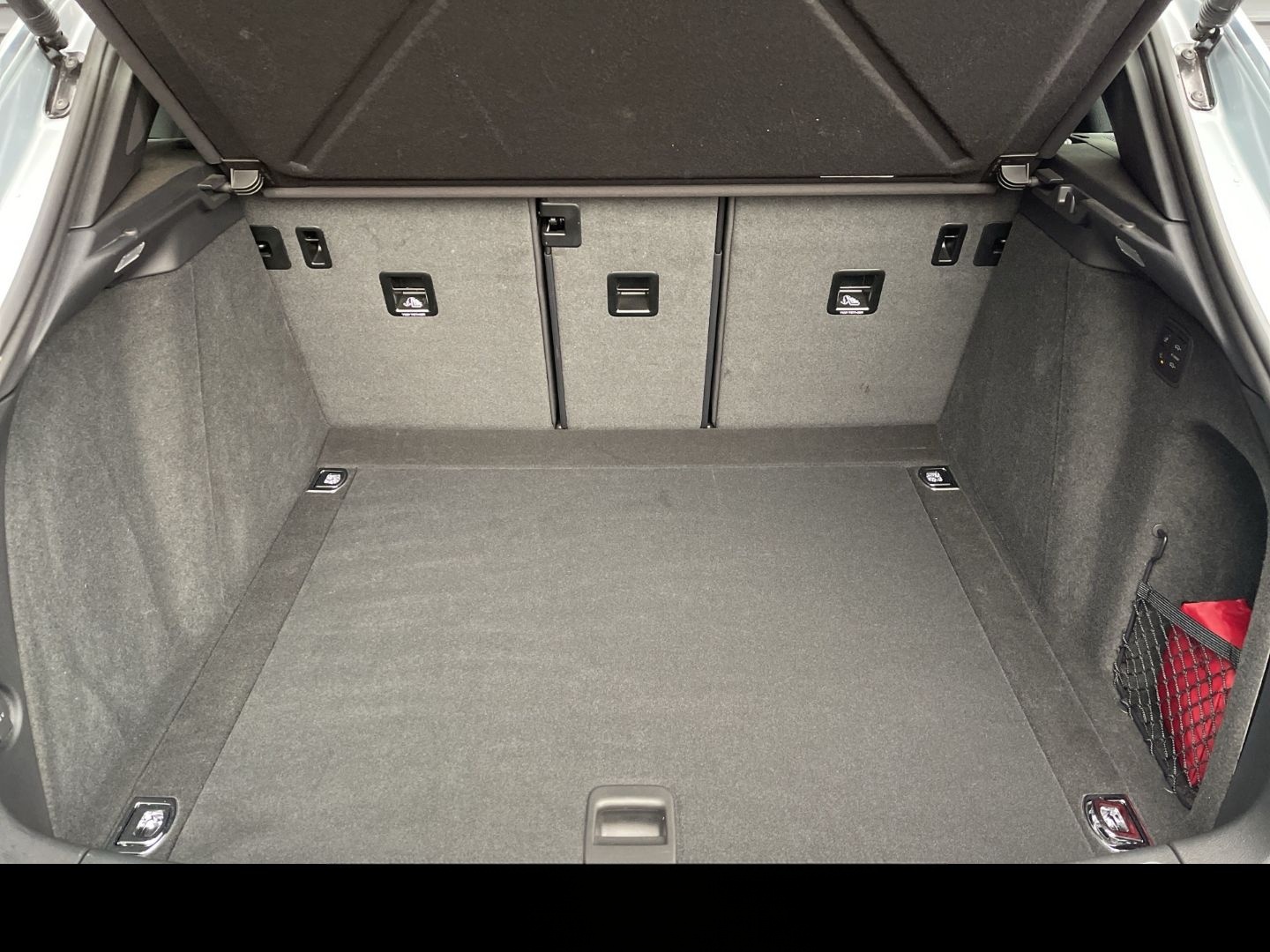 Porsche Macan Standheizung Surround View Luftfederung foto 12