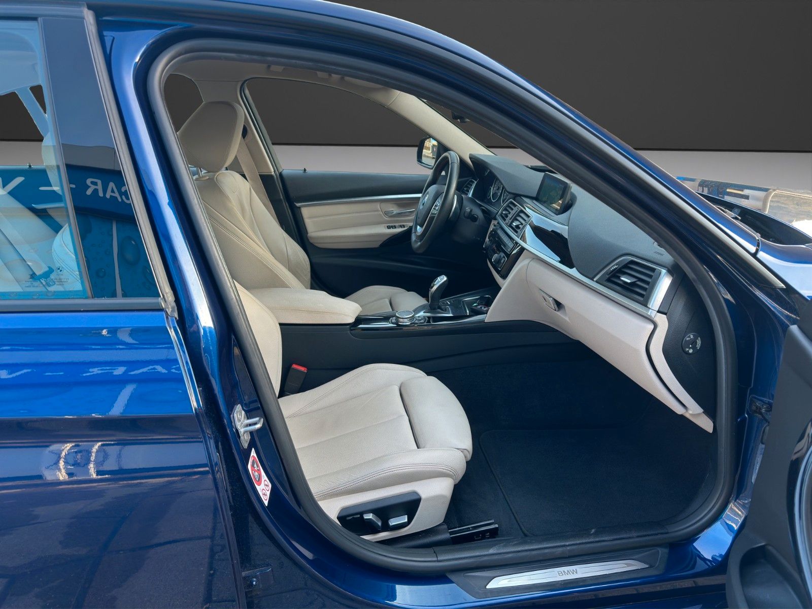 BMW 340i Sport Line /Leder/Sportsitze/Rückfahrkamera foto 15