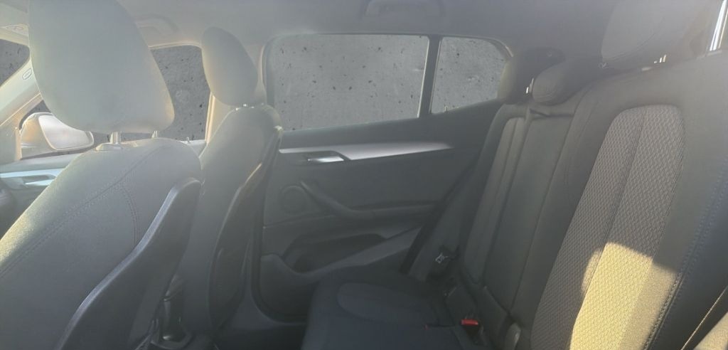 BMW X2 sDrive18i Advantage LED Navi Temp Klimaauto foto 8