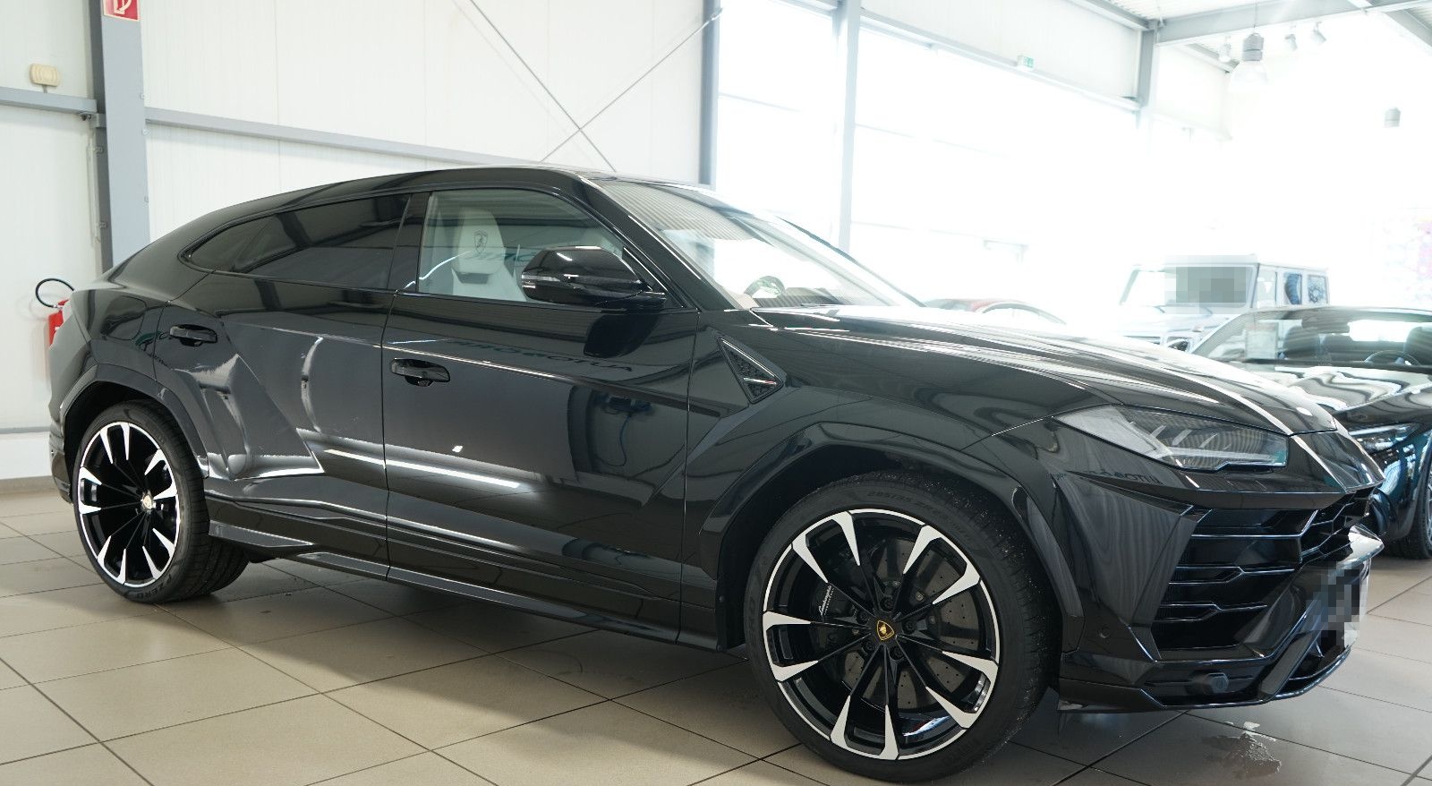 Lamborghini Urus 23"+Akrapovic+B&O+Panorama+Massage+Sitzkli. foto 6