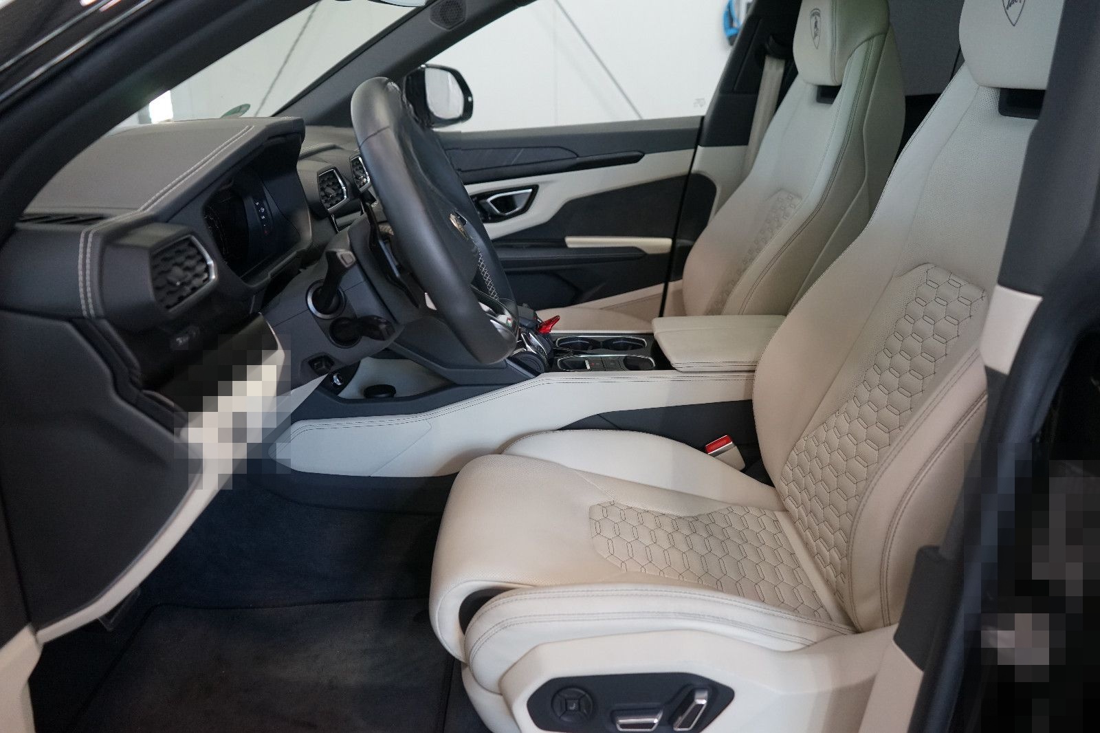 Lamborghini Urus 23"+Akrapovic+B&O+Panorama+Massage+Sitzkli. foto 9