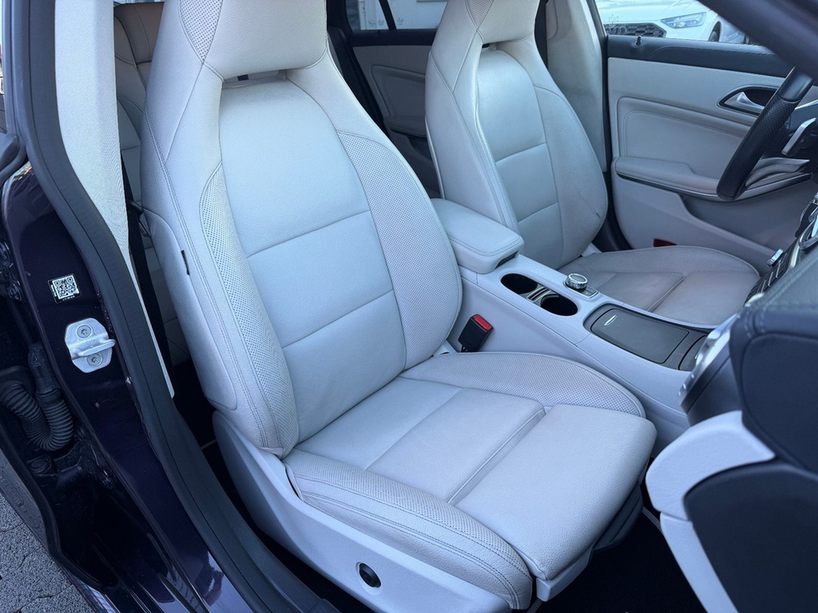 Mercedes-Benz CLA 250 SB 4Matic AMG-Line PANO/NAVI/NIGHT/R-KAM foto 17