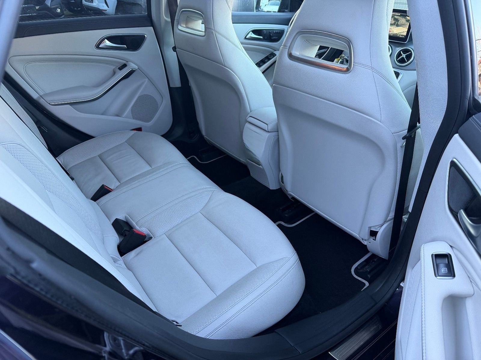 Mercedes-Benz CLA 250 SB 4Matic AMG-Line PANO/NAVI/NIGHT/R-KAM foto 22