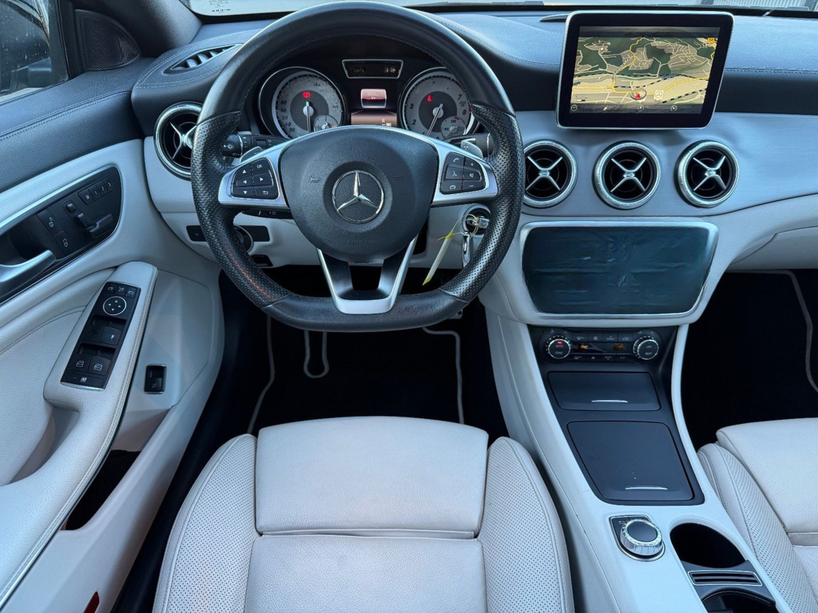 Mercedes-Benz CLA 250 SB 4Matic AMG-Line PANO/NAVI/NIGHT/R-KAM foto 32